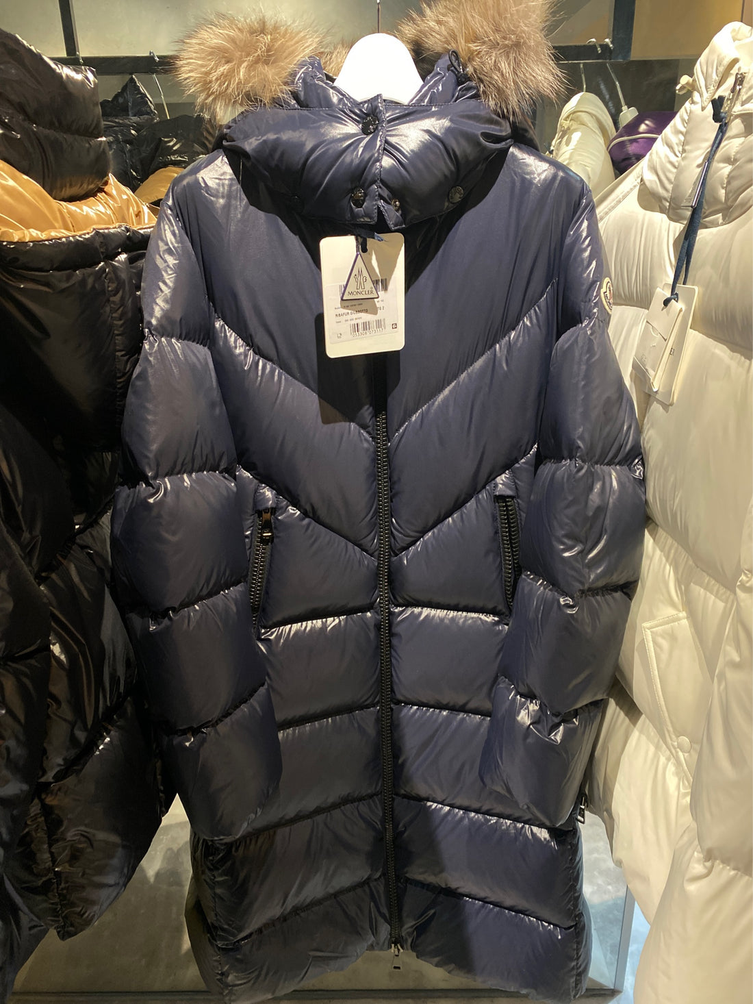 MONCLER ダウンジャケット  093 1C57501 C0065 ネイビー