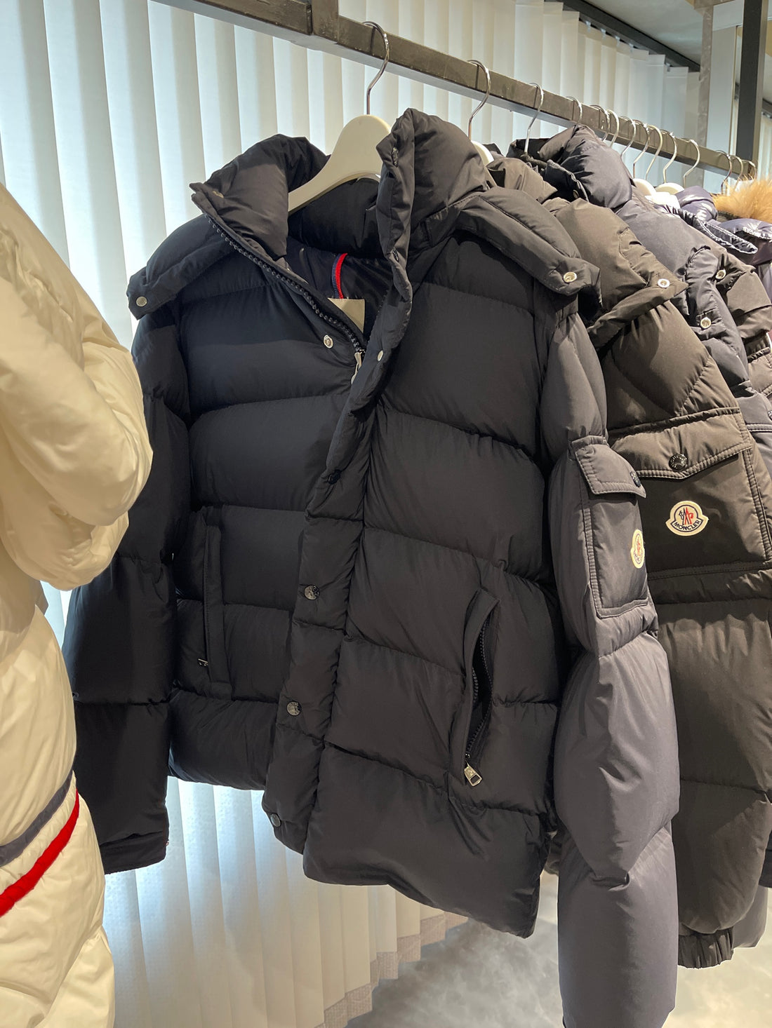 MONCLER ダウンジャケット   ネイビー